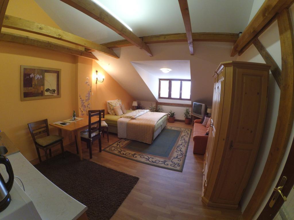 Hotel Atrium Jihlava Kültér fotó